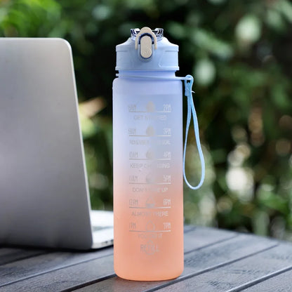 Bouteille d'Eau Sportive Réutilisable avec Paille pour Adultes - 700ml