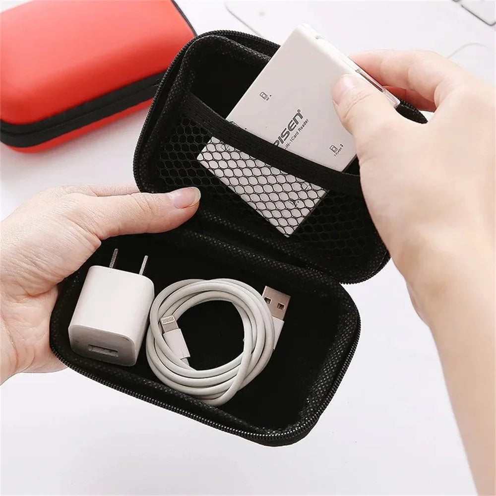 Intérieur doublé de l'étui de rangement pour casque audio