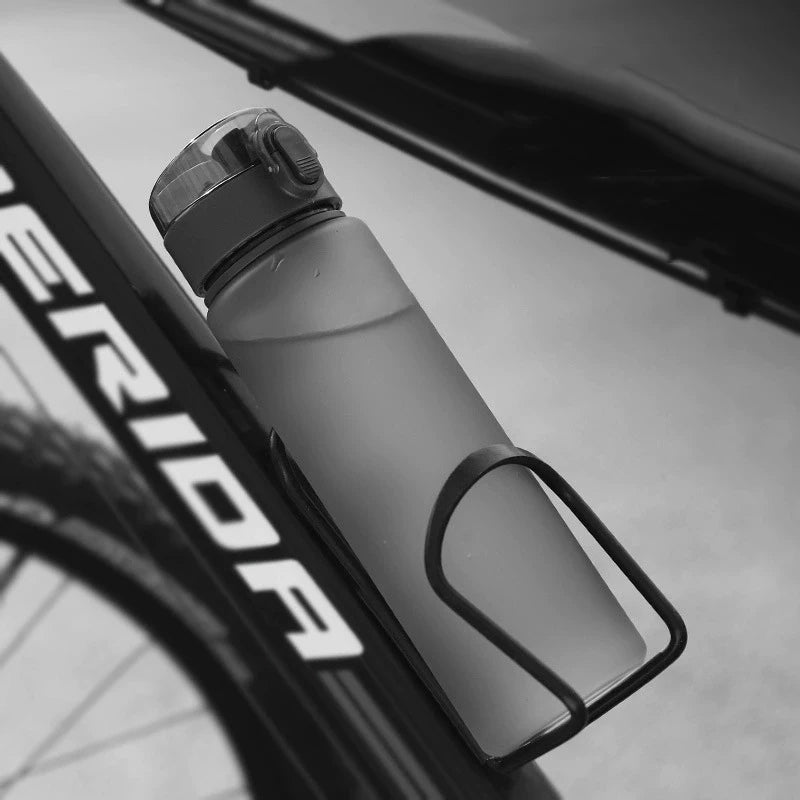 Bouteille d'eau réutilisable écologique avec isolation thermique