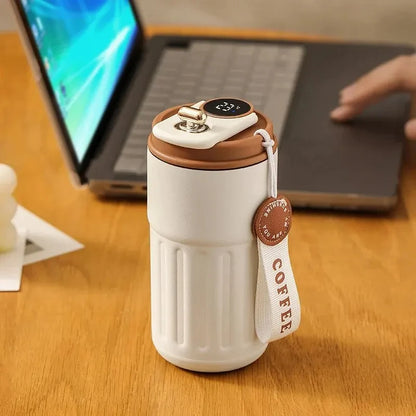 Tasse isolante avec indicateur de température numérique