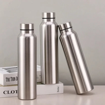 Gourde isotherme en acier inoxydable vue de face