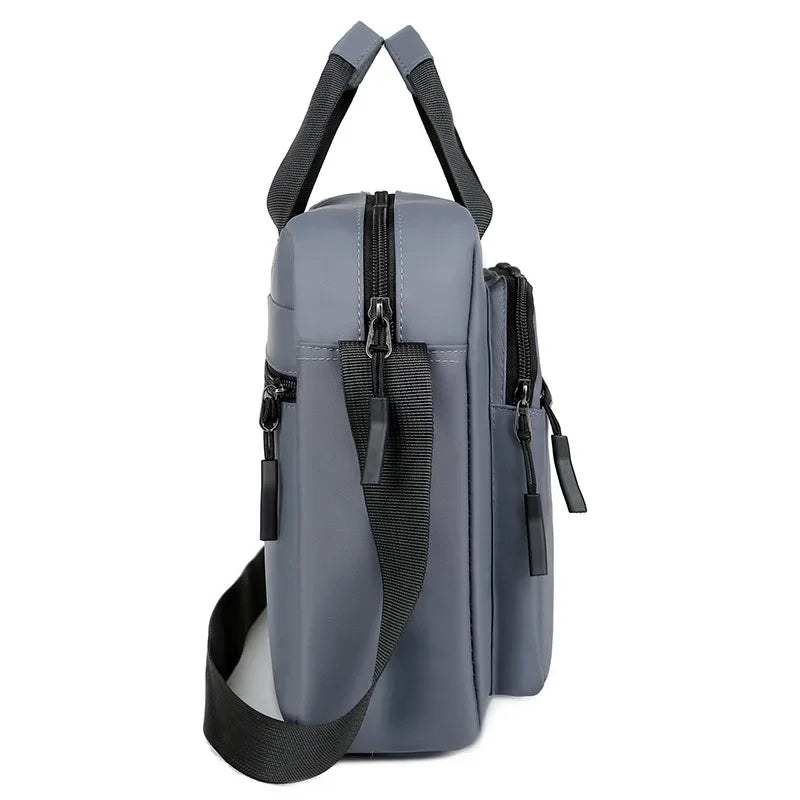 Vue arrière du sac professionnel pour étudiants