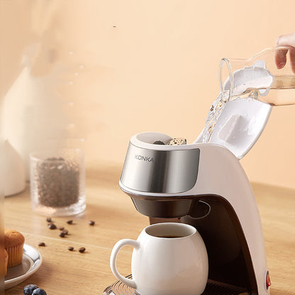 Machine à café compacte semi-automatique avec tasse en céramique