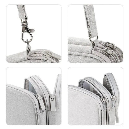 Pochette nomade pour accessoires numériques rangés dans un sac de voyage