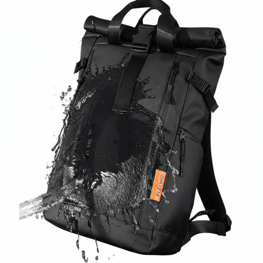 Fermeture sécurisée et étanche du sac à dos roll top pour protection contre la pluie